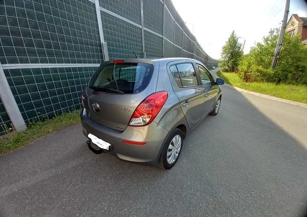 Hyundai i20 cena 16700 przebieg: 173077, rok produkcji 2013 z Kielce małe 106